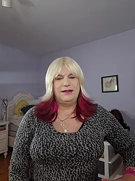 Snapshot of Victoriatv1 chatting on 12/15/24, 06:04 Victoriatv1 online show from 12/15/24, 06:04