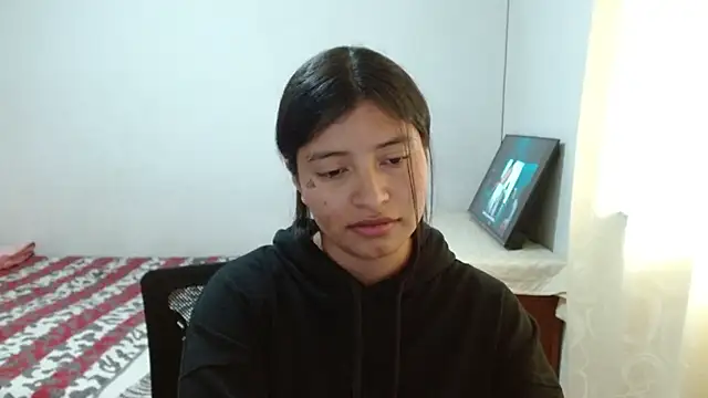 saralo   online show from 04/04/26, 09:01