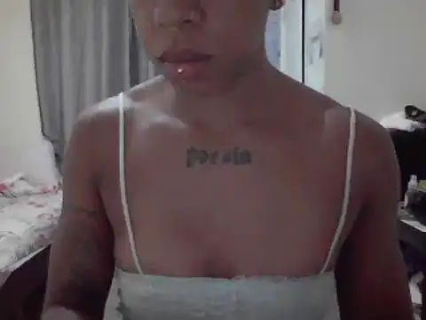 Snapshot of Aisha_1999 chatting on 03/08/25, 04:01 Aisha 1999 online show from 03/08/25, 04:01