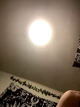 Snapshot of 1Zoey101 chatting on 11/19/25, 12:49 1Zoey101 online show from 11/19/25, 12:49