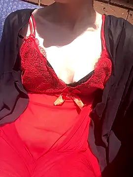 Snapshot of 1Zoey101 chatting on 12/05/25, 03:26 1Zoey101 online show from 12/05/25, 03:26