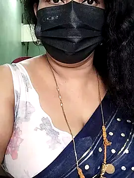 abinaya26 online show from 10/21/25, 07:20