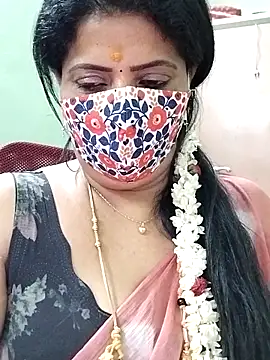 abinaya26 online show from 04/18/26, 07:40