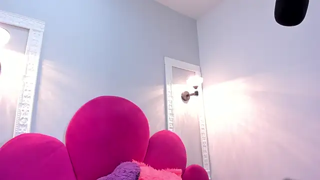 Bonniie 22 online show from 10/09/25, 12:58