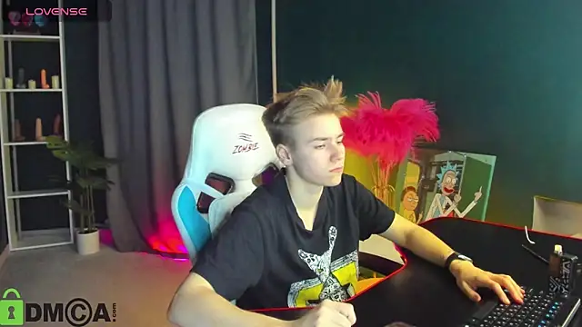 Jean Wilsons online show from 03/19/25, 01:40