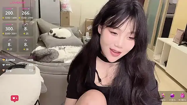 Yik-11 online show from 03/08/25, 12:33