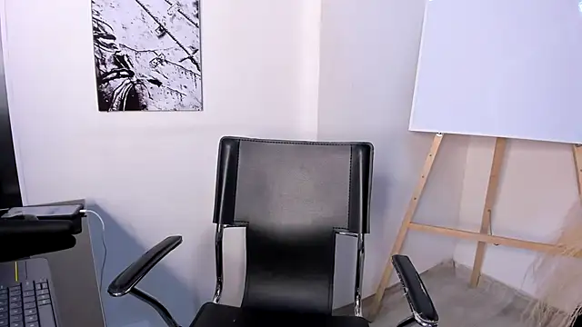 Snapshot of Allison_greey chatting on 03/17/26, 12:41 Allison greey online show from 03/17/26, 12:41