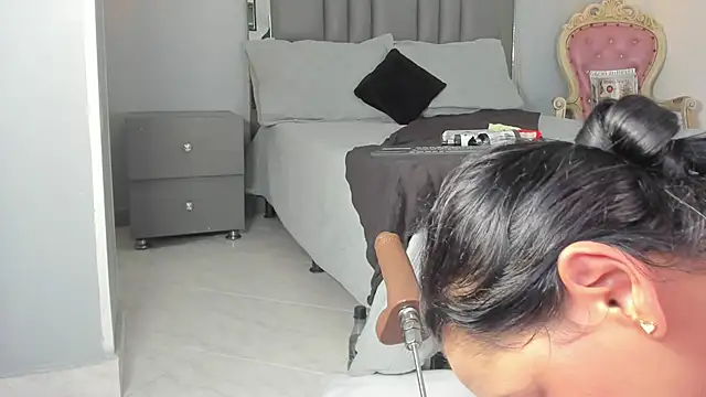 Sienna miller 27 online show from 09/27/25, 11:48