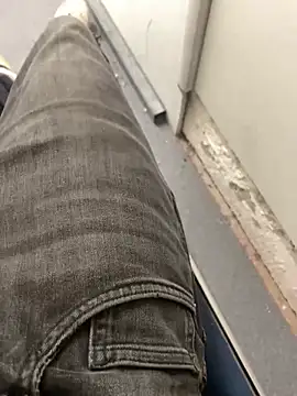 Snapshot of GreekDaddyNickOfficial chatting on 03/07/25, 04:33 GreekDaddyNickOfficial online show from 03/07/25, 04:33