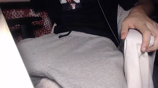 Snapshot of GreekDaddyNickOfficial chatting on 09/09/25, 08:19 GreekDaddyNickOfficial online show from 09/09/25, 08:19