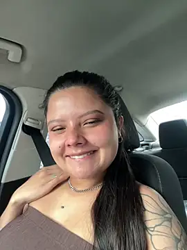 maya-winslow8 online show from 10/17/25, 03:36