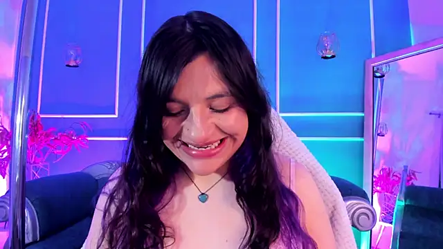 TaraTaylorr online show from 12/05/25, 03:15