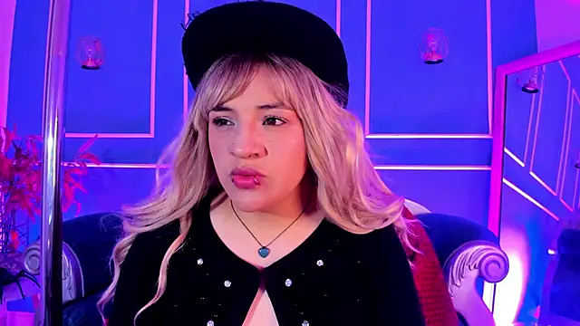 TaraTaylorr online show from 01/07/26, 02:58