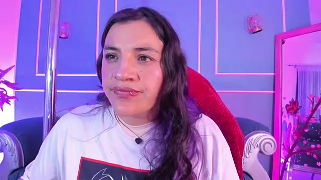 TaraTaylorr online show from 02/15/26, 07:51