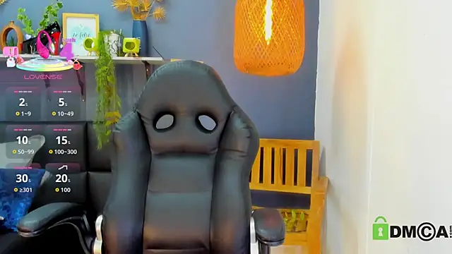 yessila parker online show from 03/22/26, 09:23