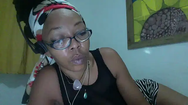 Ladyzee25 online show from 09/23/25, 01:30