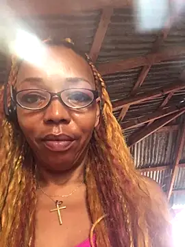 Ladyzee25 online show from 11/27/25, 05:04