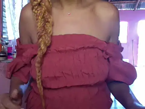 Ladyzee25 online show from 12/16/25, 04:01