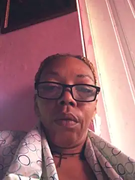 Ladyzee25 online show from 05/07/26, 10:42