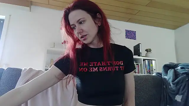 Snapshot of SweetSeraphine chatting on 09/14/25, 09:30 SweetSeraphine online show from 09/14/25, 09:30