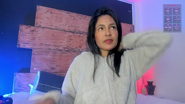 Fernanda liie  online show from 05/26/26, 12:23
