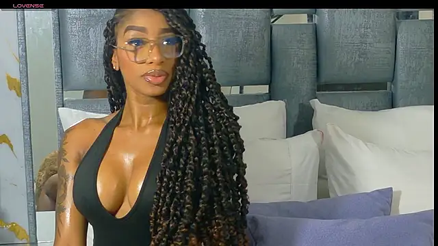 Snapshot of Angelesmith1 chatting on 03/06/26, 04:58 Angelesmith1 online show from 03/06/26, 04:58