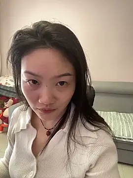 Snapshot of pangtouyubb chatting on 03/25/26, 04:40 pangtouyubb online show from 03/25/26, 04:40