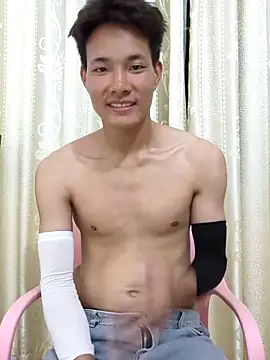 Snapshot of Dannyhobb chatting on 03/21/25, 11:55 Dannyhobb online show from 03/21/25, 11:55