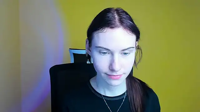 Fiona Night online show from 03/12/25, 03:18