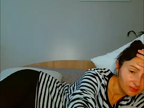 Irina9793 online show from 11/28/25, 09:56