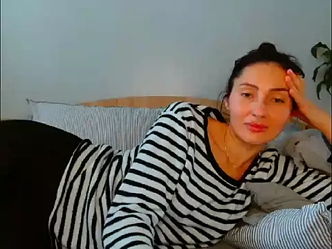 Irina9793 online show from 03/17/26, 11:02