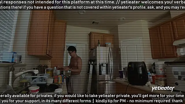 Snapshot of yetieater chatting on 07/23/26, 04:05 yetieater online show from 07/23/26, 04:05