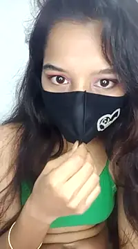 Snapshot of Orna-1 chatting on 03/03/25, 09:05 Orna-1 online show from 03/03/25, 09:05