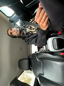 Snapshot of bigjayy1000 chatting on 10/28/25, 03:36 bigjayy1000 online show from 10/28/25, 03:36