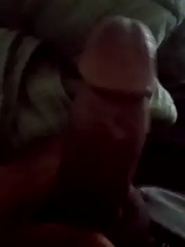 Snapshot of Mouththisbigdick chatting on 10/22/25, 07:46 Mouththisbigdick online show from 10/22/25, 07:46