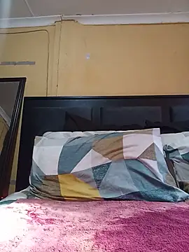 JuicyMilkyTizzy online show from 05/15/26, 07:04