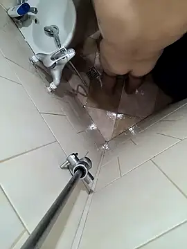 Nike-reactor online show from 12/22/25, 01:02