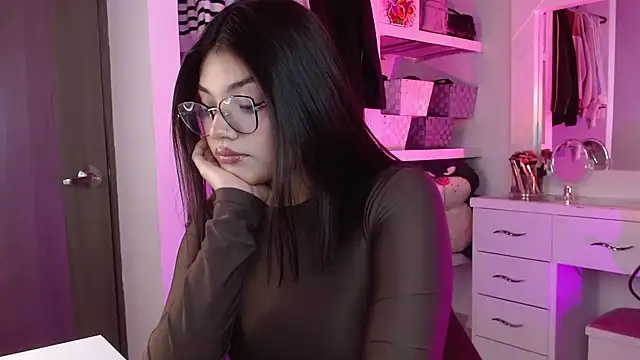 Snapshot of _Camilaaa_ chatting on 09/14/25, 05:50 Camilaaa online show from 09/14/25, 05:50