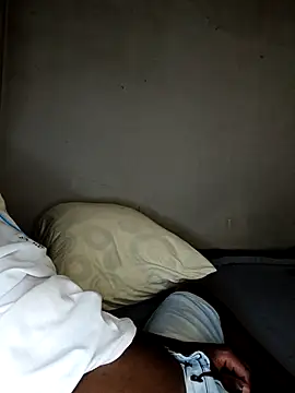 Snapshot of menzix96 chatting on 11/13/25, 06:40 menzix96 online show from 11/13/25, 06:40