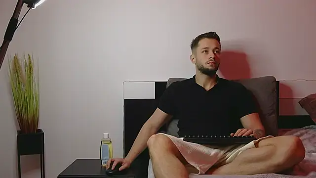 nicholasX1 online show from 03/17/25, 05:12