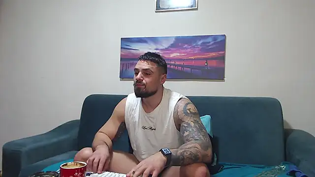 Tiberius hunk online show from 01/14/26, 05:24