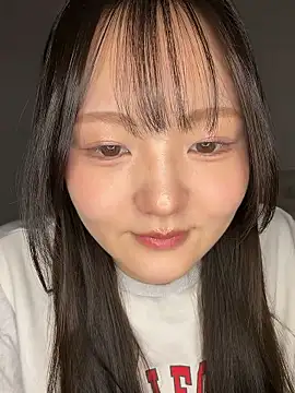 Snapshot of MinaKubo chatting on 04/15/26, 03:08 MinaKubo online show from 04/15/26, 03:08
