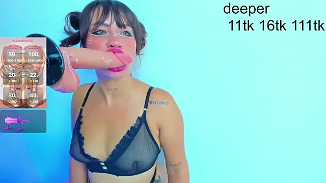 Maye U online show from 04/11/26, 01:04