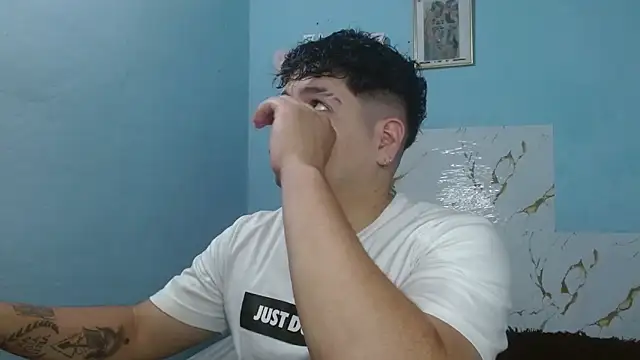 lunaxxx 69 online show from 03/18/25, 01:43