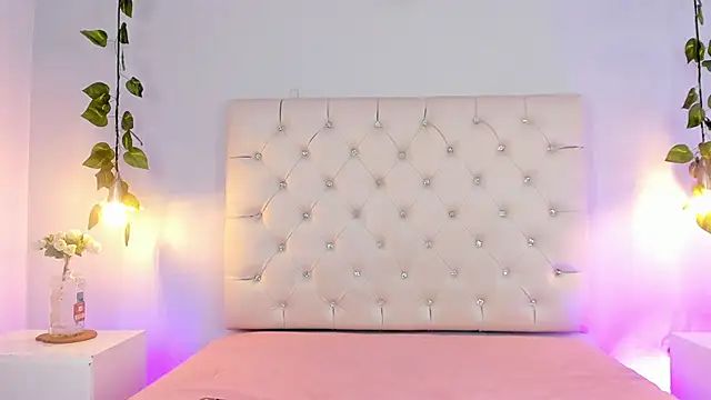 Snapshot of Lia_Taylor1 chatting on 10/09/25, 01:25 Lia Taylor1 online show from 10/09/25, 01:25