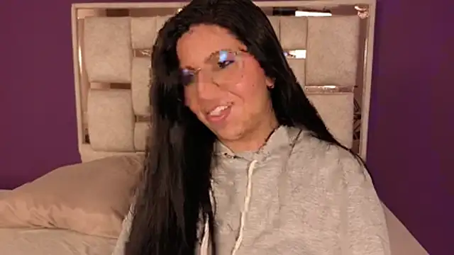 emilyy cooperr online show from 01/12/26, 12:32