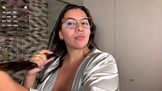 emilyy cooperr online show from 04/22/26, 12:50