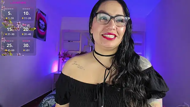 Snapshot of tamara_rouse1 chatting on 10/02/25, 04:19 tamara rouse1 online show from 10/02/25, 04:19