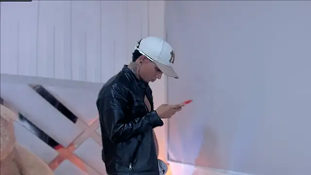 CRAZY-BOY99 online show from 03/01/25, 12:01