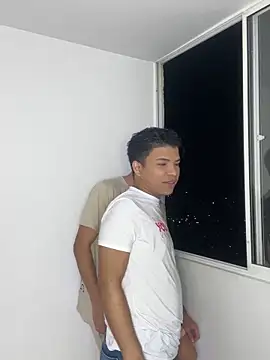 Snapshot of Miguel_bigcock chatting on 10/17/25, 02:48 Miguel bigcock online show from 10/17/25, 02:48